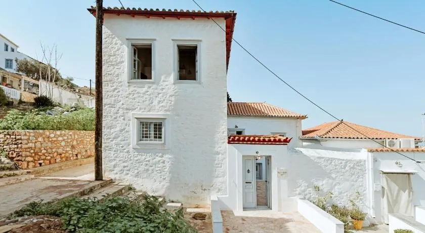 Earino apartments - Image 1