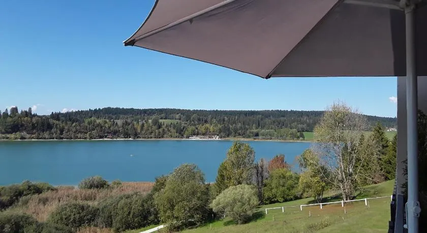 Les balcons du lac - Image 1