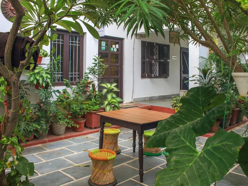 Iora Guest House - Image 1