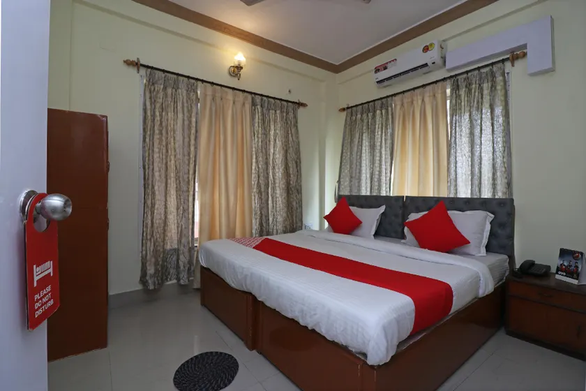 OYO 29931 Alankar Guest House - Image 1
