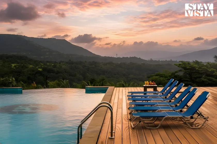 StayVista's PS' Infinity Hideout - 5BHK Villa with Home Theatre & Jacuzzi - Image 1