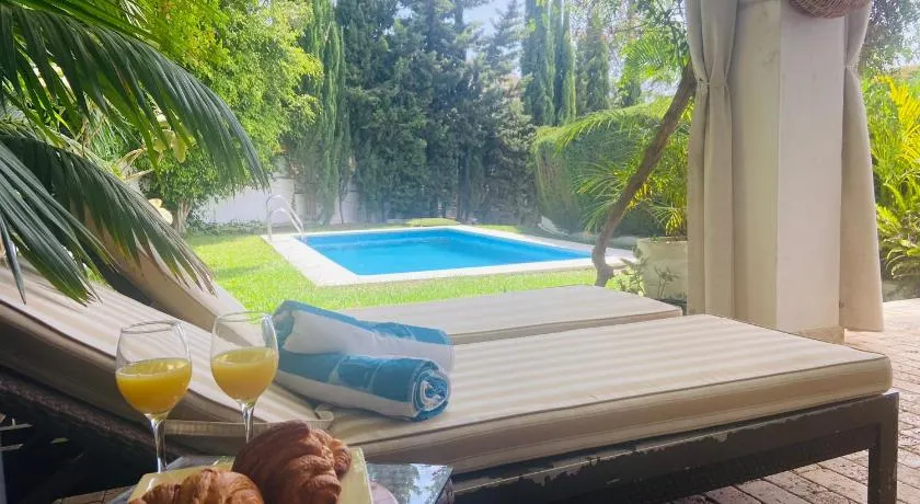 Villa con piscina by MO - Image 1