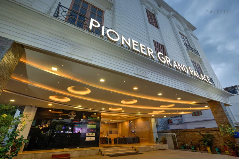 Hotel Pioneer Grand Palace - Image 1