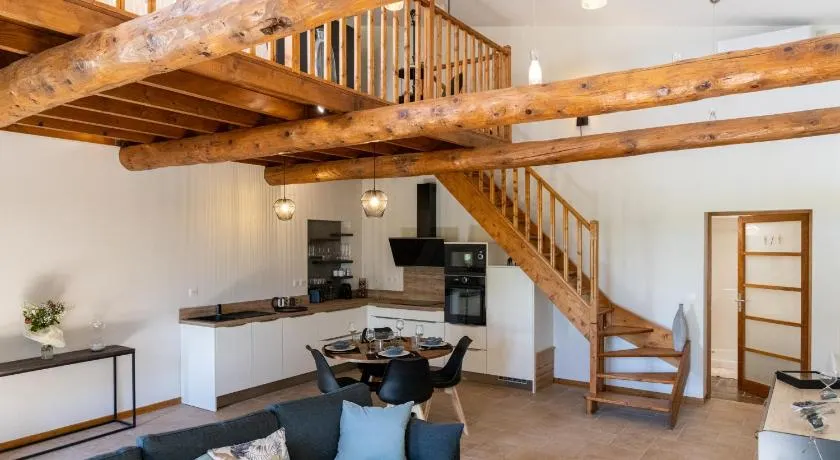 Loft tout équipé au cœur d'un domaine viticole - Image 1