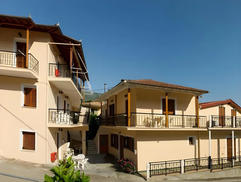 Geroulis Stefanos Studios - Image 1