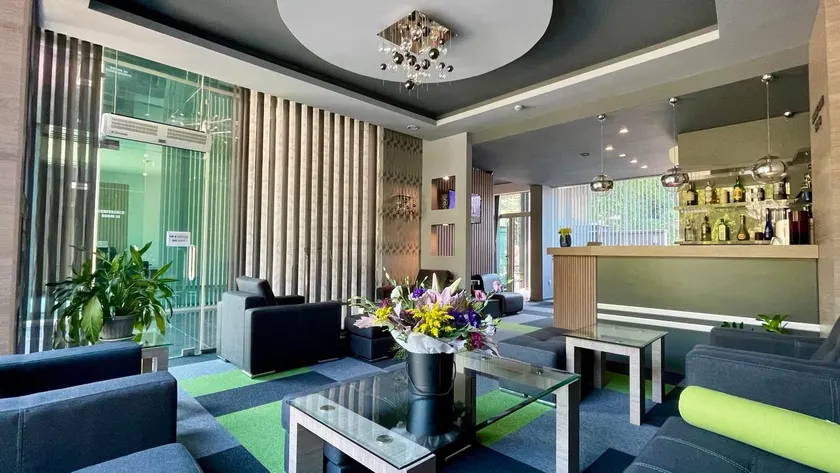 Expo Hotel - Image 1