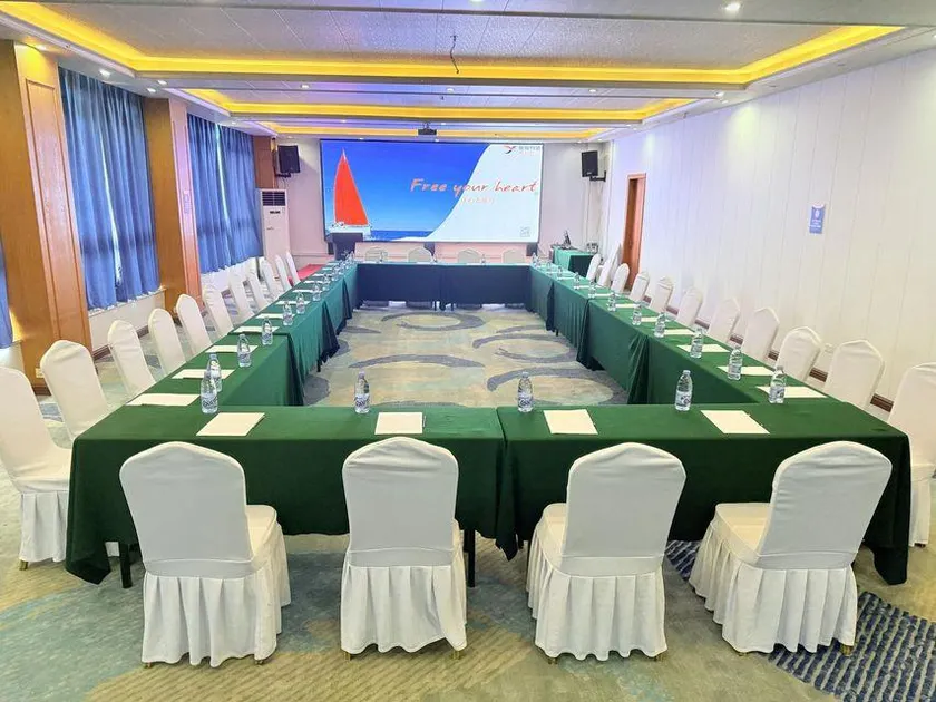 Yeste Hotel (Zhuhai Road Guomao Shopping Center) - Image 1