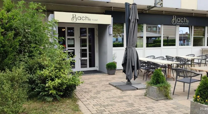 Bach's Restaurant Bar Hotel - Image 1