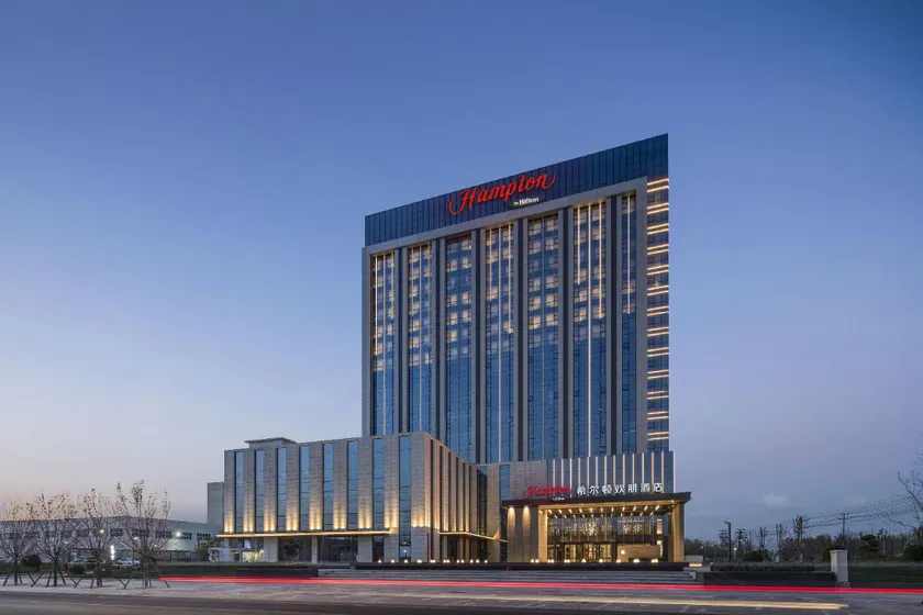 Hilton Garden Inn Baoding Lekai Avenue - Image 1