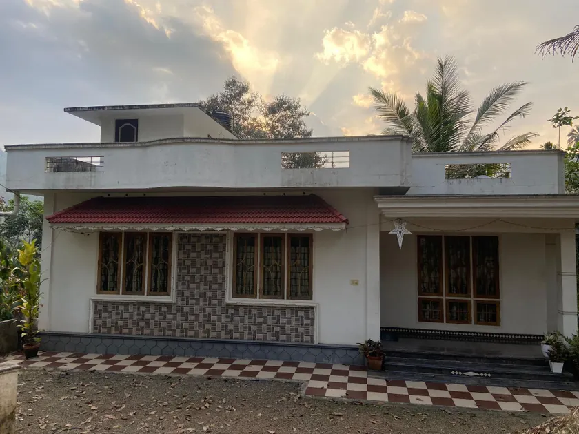 The Lovely Home Stay - Image 1