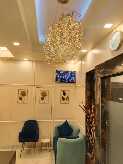 HOTEL KARAN PALACE - Image 1