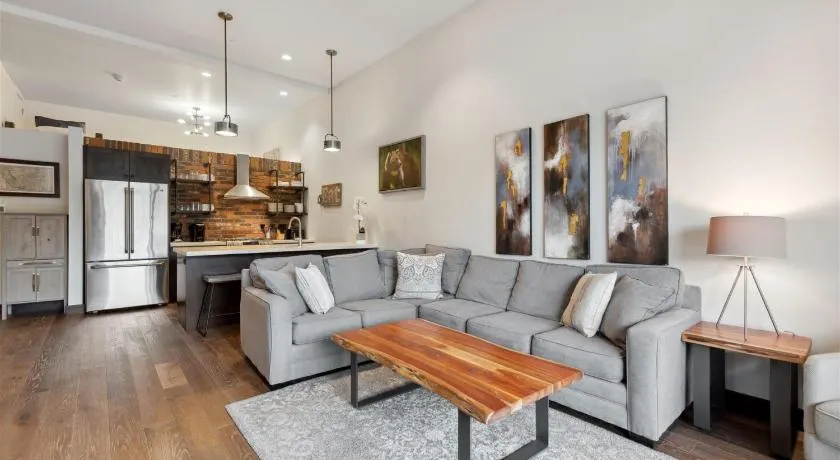 2nd Street Lofts 209 - Image 1