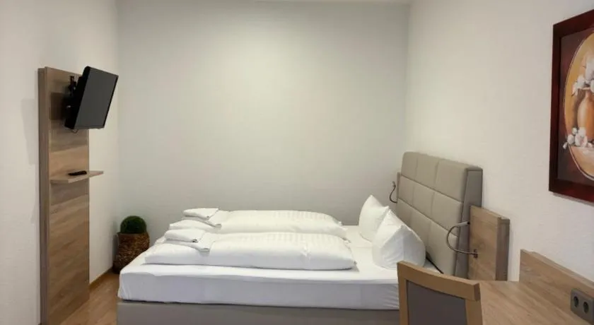 Hotel am Limes - Image 1