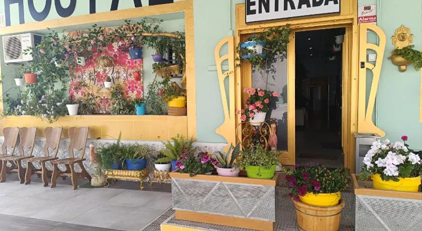 Hostal Fuente del Pino - Image 1