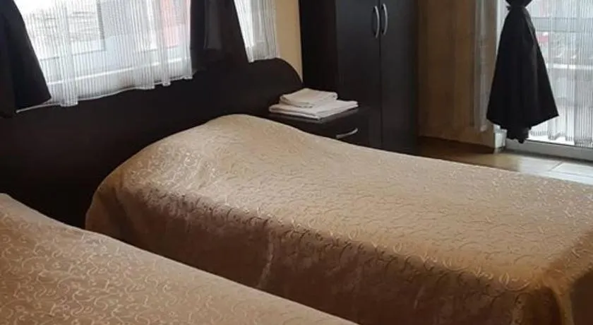 Guest House Chinar 08 - Image 1