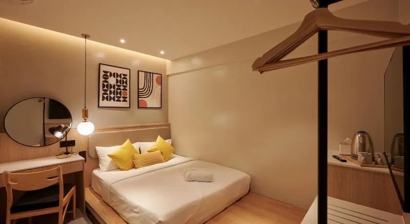 32C Home Sleep Home - Image 1