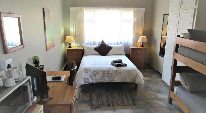 The Tweni Waterfront Guest Lodge - Image 1