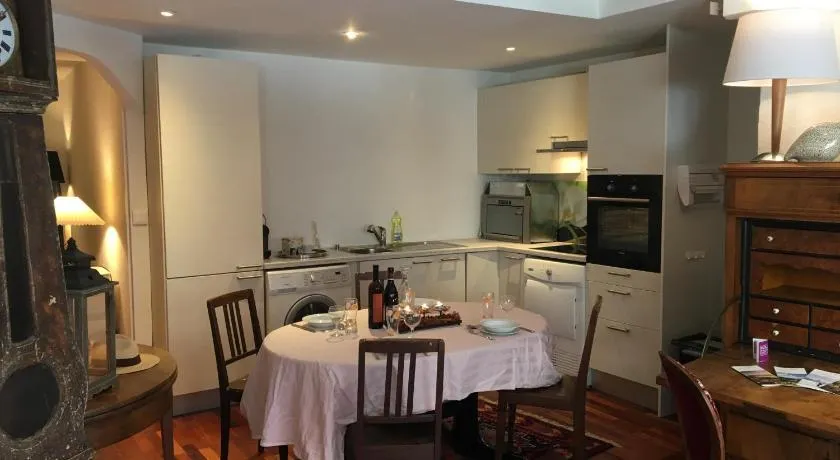 Charmante maison villageoise 5 personnes HappyDay Neuchâtel - Image 1