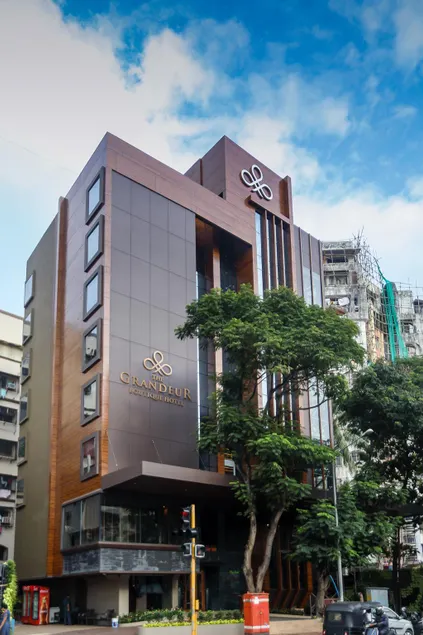 The Grandeur Boutique Hotel - Image 1