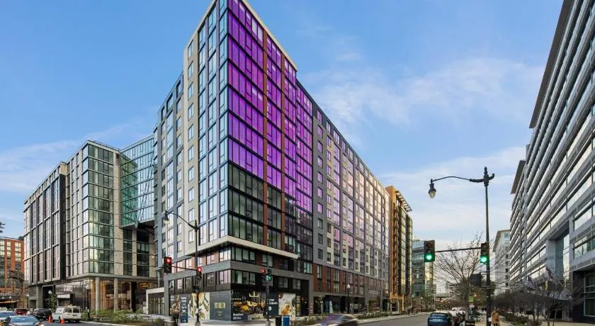 Global Luxury Suites at Capitol Hill - Image 1