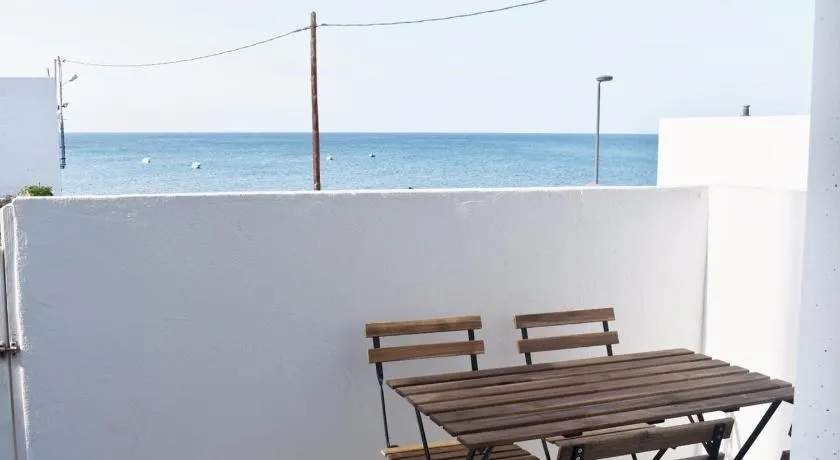 La Lajita Barca Beach - Image 1