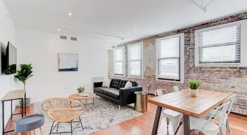 New Downtown Loft Style Apartment Above Restaurant - Image 1