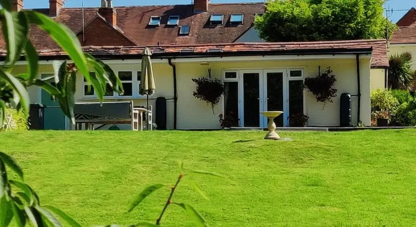 The Nook located in a beautiful garden setting with parking - Image 1