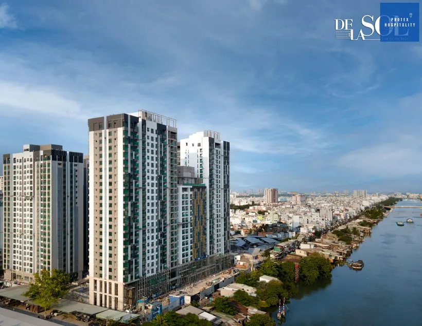 Luxury De La SoL Apartment District 4 - Image 1