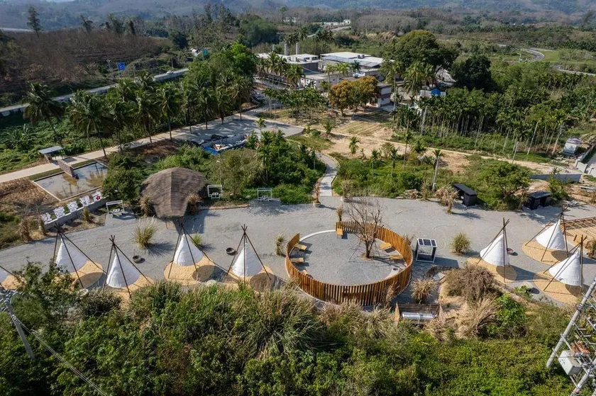 Shanyouju B&B (Qiongzhong Xinwei Farm Store) - Image 1