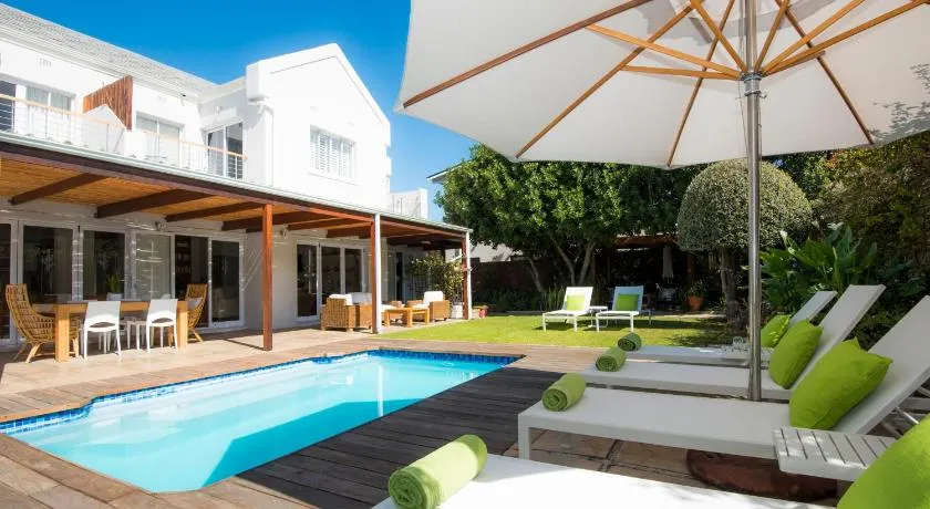 Bamboo Guest House - Image 1