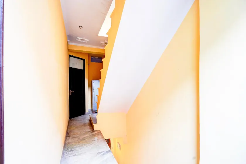Hotel O Radhey Shyam Inn - Image 1