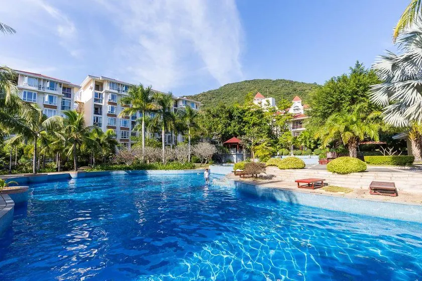 Sanya Dragon Bay Emerald Valley Phase I Villa - Image 1