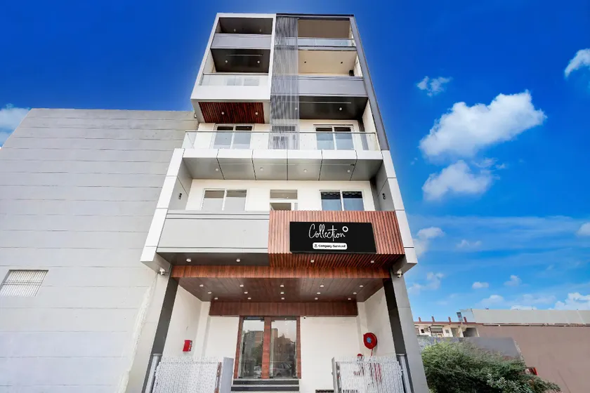 Super Collection O Surajpur Chowk Greater Noida - Image 1