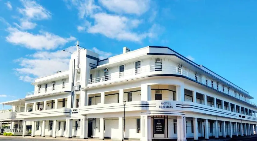 Hotel Renmark - Image 1