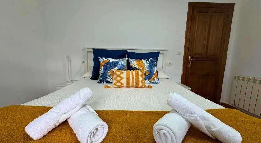 Apartamentos La Mina de Viñón. - Image 1