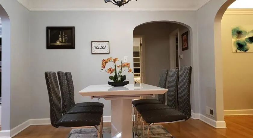 Cozy Home for Family & Friends Gathering - Image 1