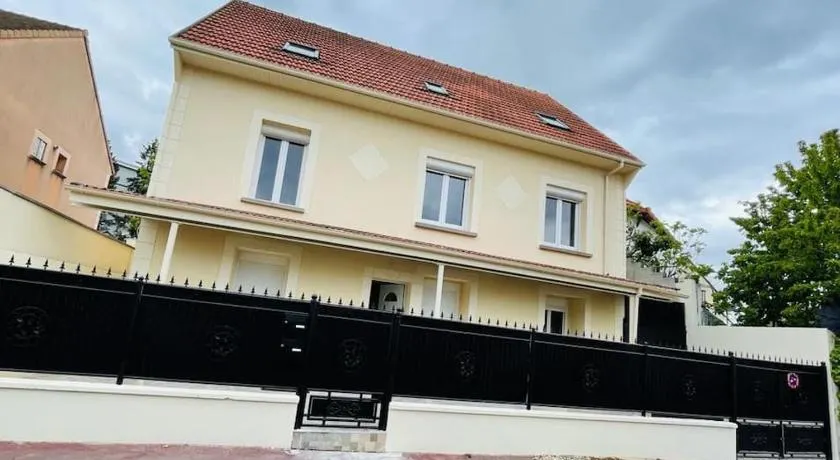 Best holliday Home for family newly renovated - Image 1