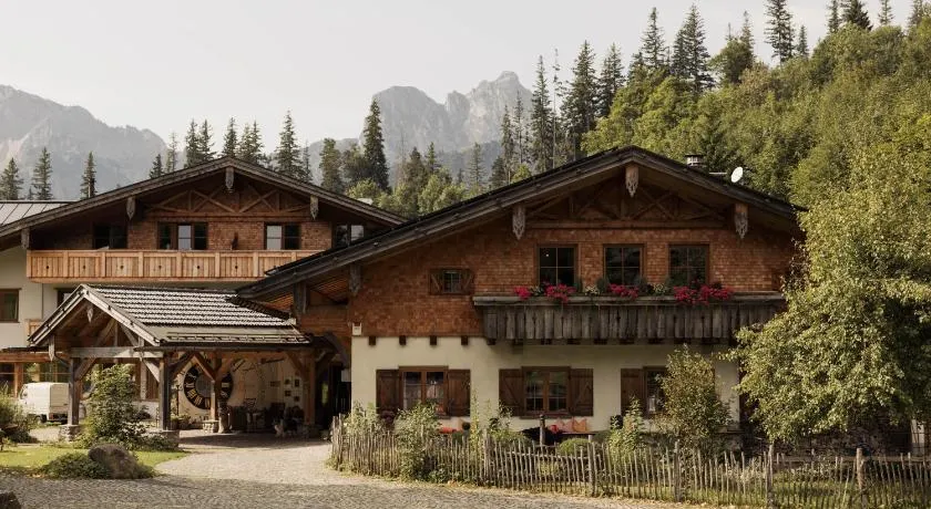Berghotel Schlossanger Alp - Image 1