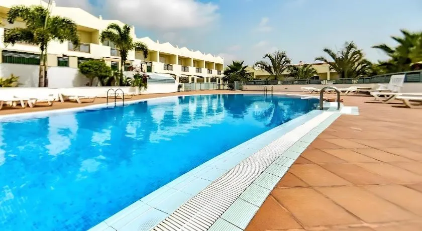 Luxury Townhouse Oasis Fanabe (3 bedrooms) - Image 1
