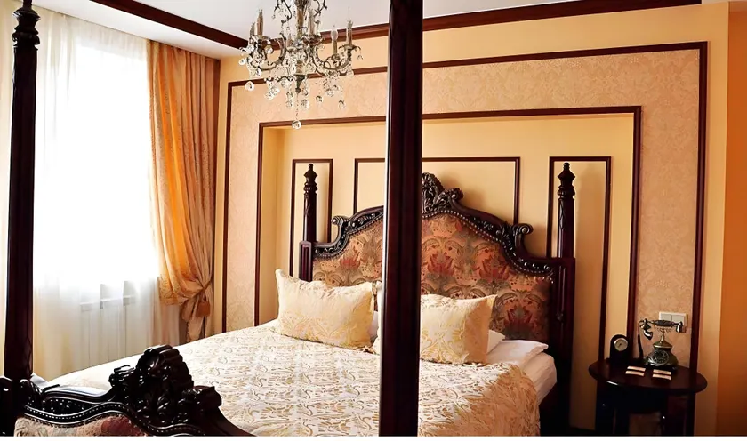 Vintage Boutique Hotel - Image 1