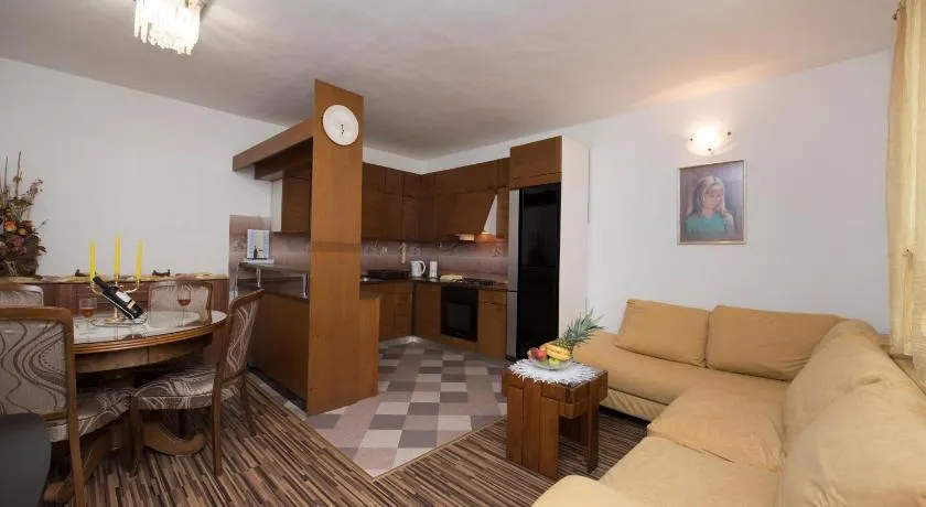 Apartment D&A - Image 1