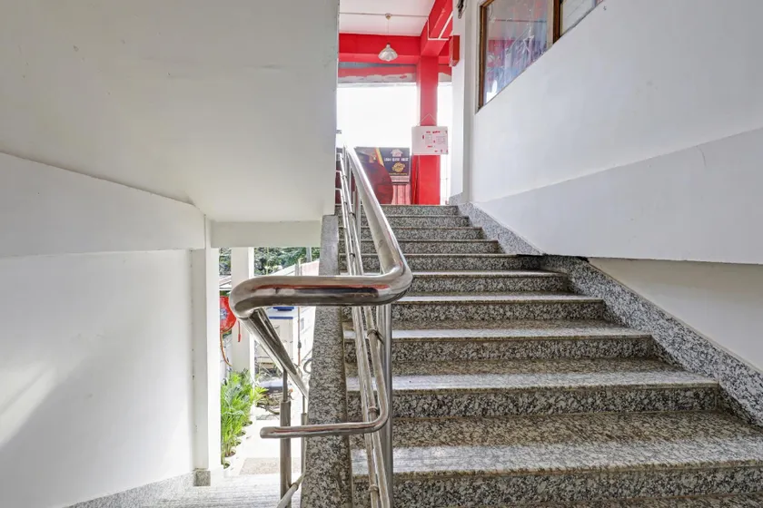 Collection O Rani Gate Guwahati Formerly Lakhi Guest House - Image 1