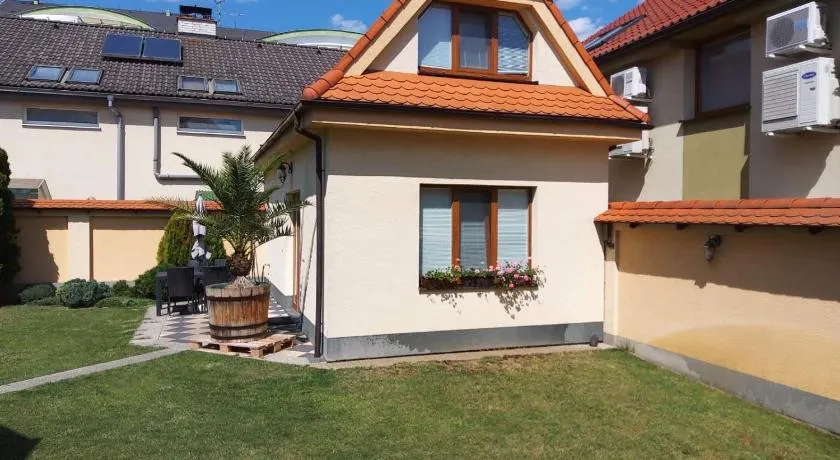 RRR Apartmány - Image 1
