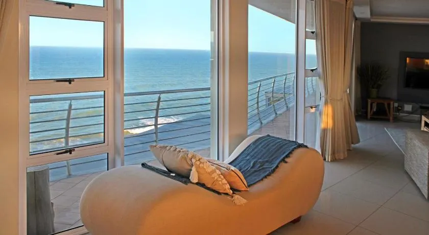 Penthouse ON the Beach - Live Like Royalty - Image 1