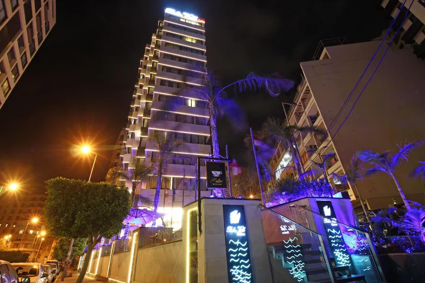 Palm Ville Suites - Image 1