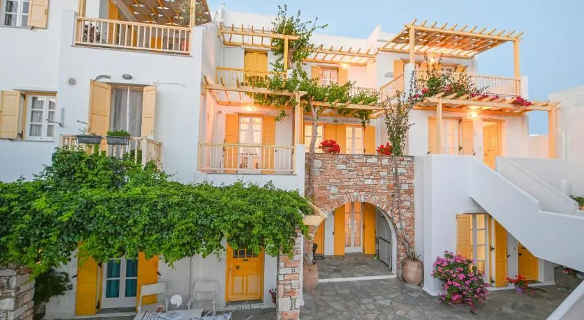 Alento Apartments - Image 1