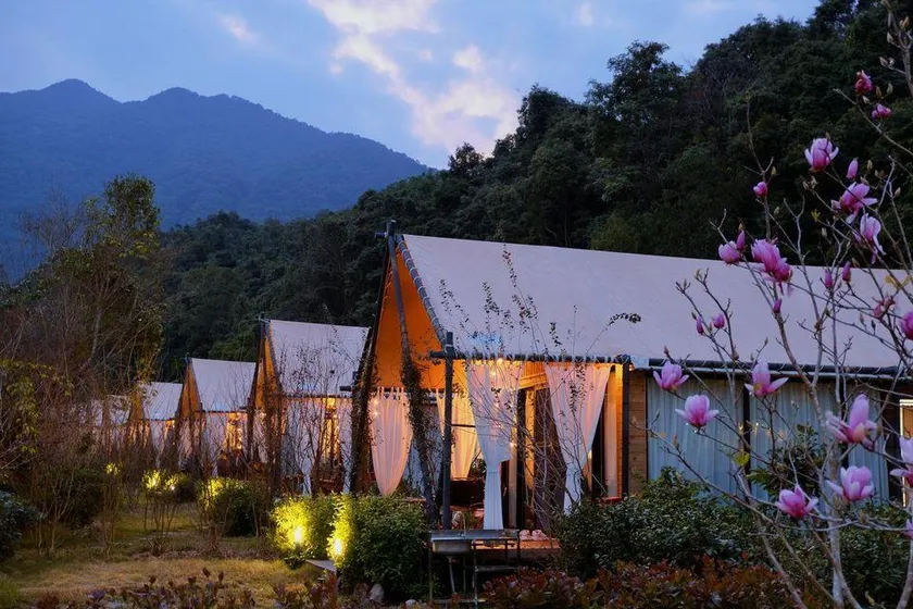LUYINSANQIU GLAMPING RESORT - Image 1