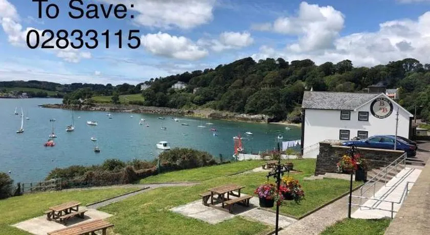 Bay View B&B Glandore - Image 1