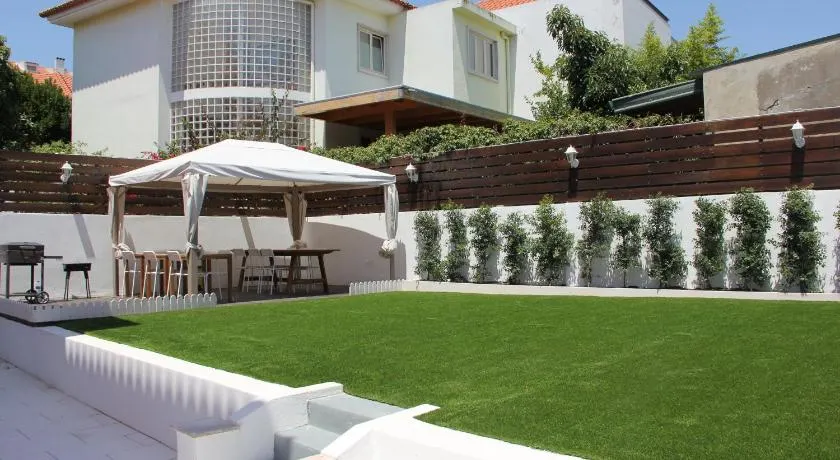 SK Lisboa Villa Guesthouse - Image 1