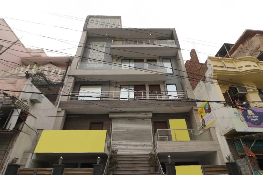 Hotel O Pari Residency - Image 1